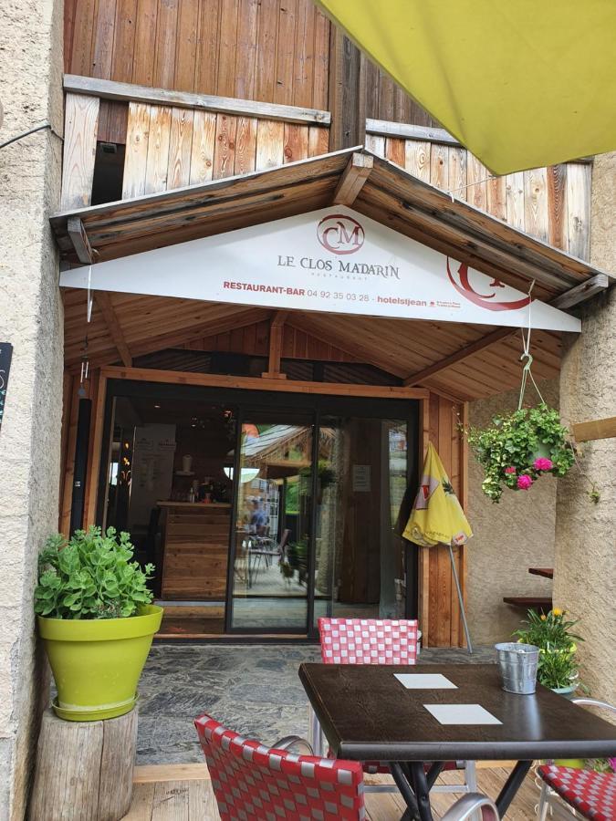 Studio 4 A 5 Personnes Saint Jean Montclar Montclar  Exterior foto