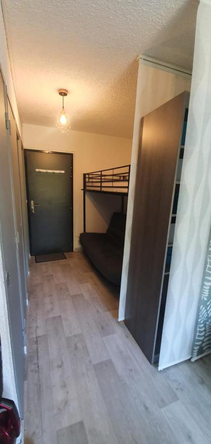 Studio 4 A 5 Personnes Saint Jean Montclar Montclar  Exterior foto