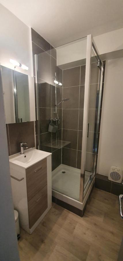 Studio 4 A 5 Personnes Saint Jean Montclar Montclar  Exterior foto
